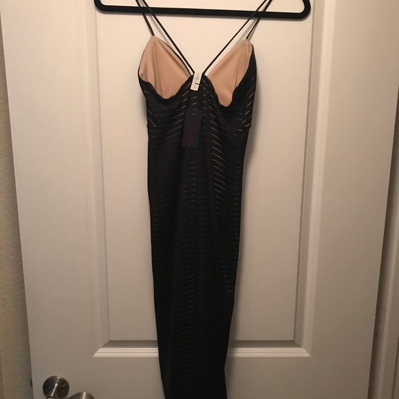 Dress - Picture 6 of 7